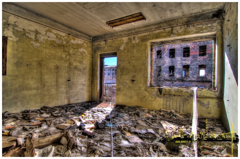 _MG_9272_3_4_tonemapped.jpg